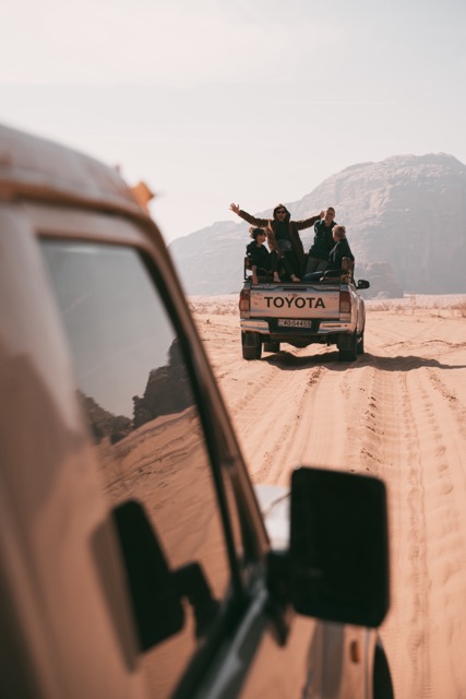 Groepsreis in Jordanië - Solo reis in Jordanië - Jeepsafari - Wadi Rum - Woestijn