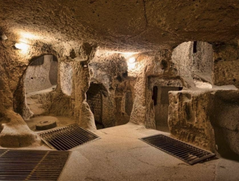 Vietnam groepsreis tunnels